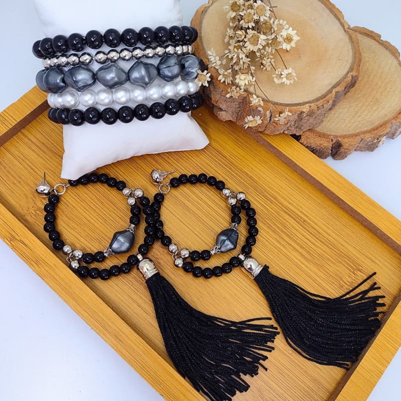 Pulseira de Miçangas Com Brinco de Franja