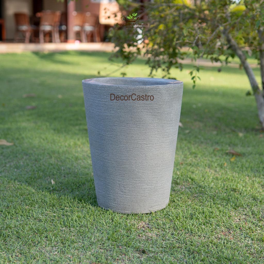 Vaso para Plantas Coluna Redonda Cone Jateada M em Polietileno Decorativo Jardim Moderno
