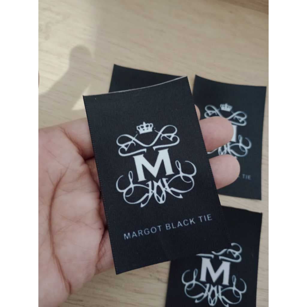 30 Etiquetas de Cetim 5x10 CM - Bandeirinha, Palito e CLIP