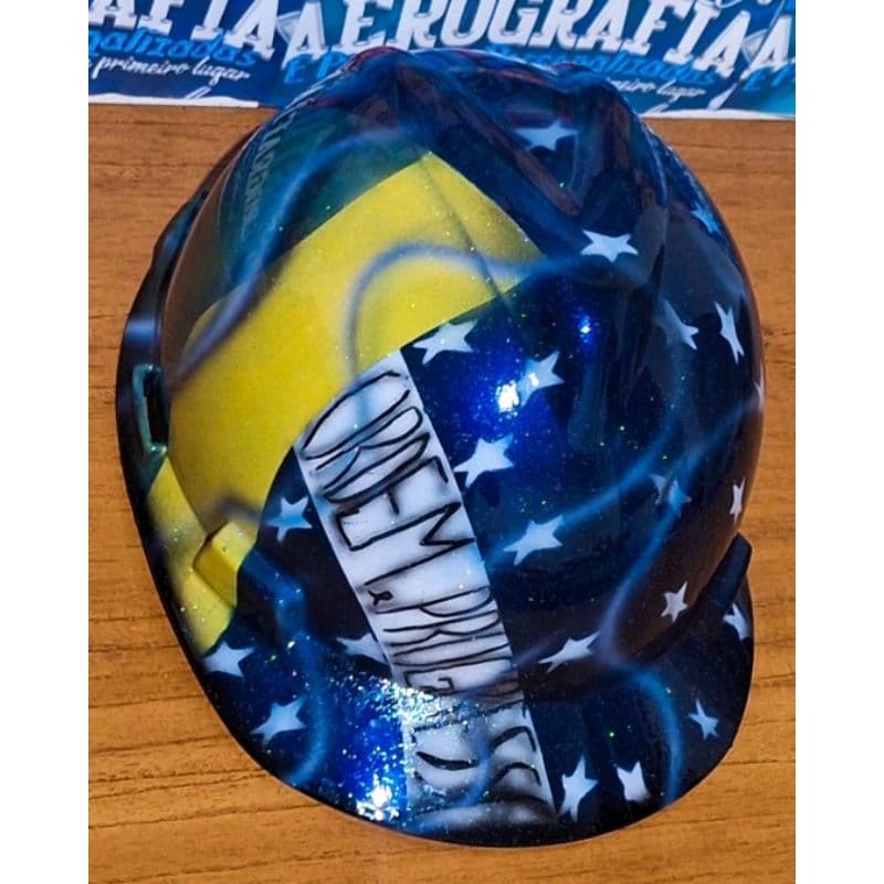 Capacete de Segurança com Carneira Obra Construção Graffitado Bandeira Brasil e EUA Brilhante