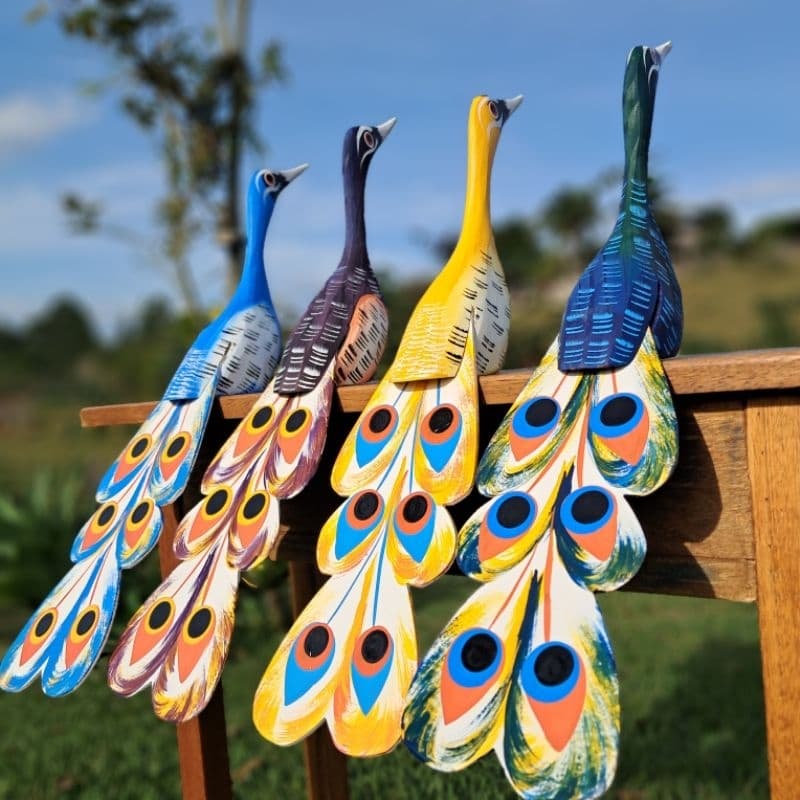 PAVÃO DECORATIVO 1,20 MT E 60CM DE MADEIRA ARTESANATO DE MADEIRA PAVÃO AZUL DECORAÇÃO DE JARDIM