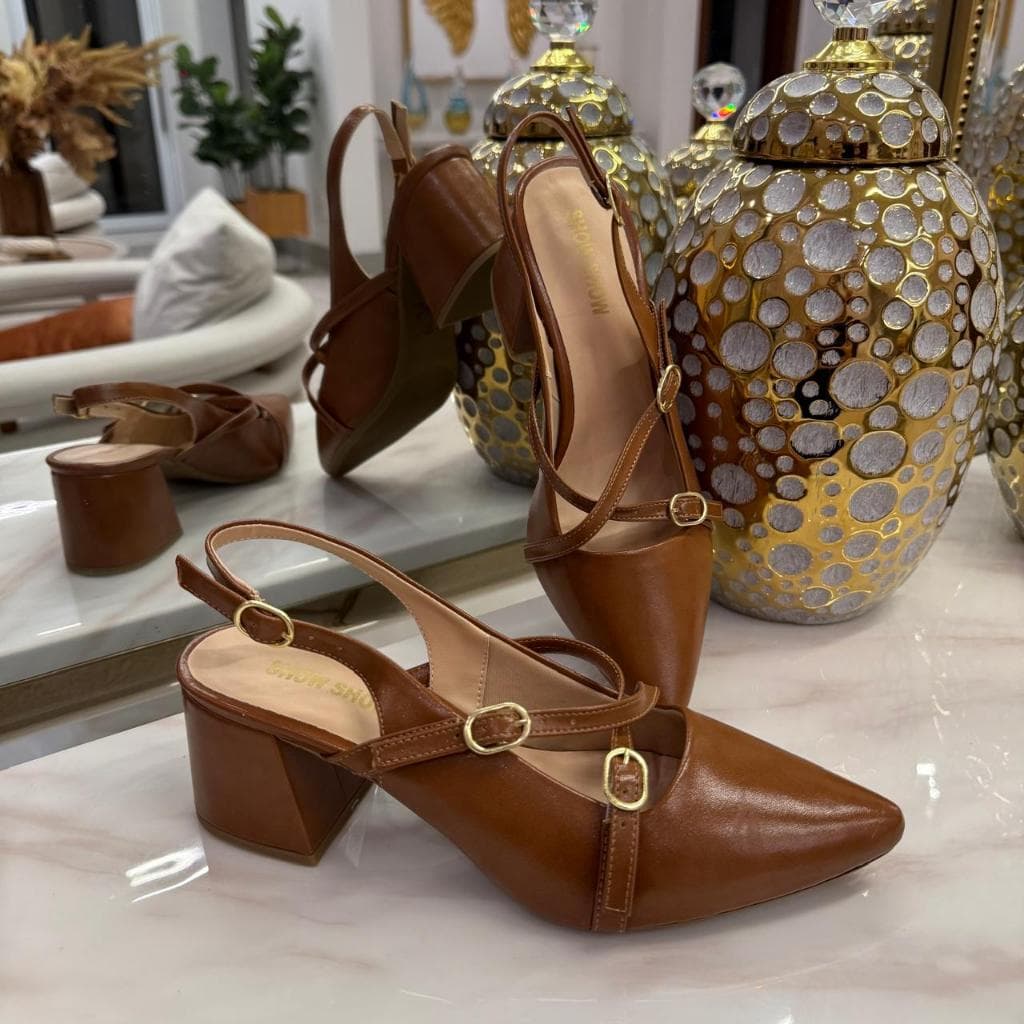 Sapato Feminino Slingback Scarpin Social Tiras Fivela Bico Fino Verniz Salto Baixo Bloco 5cm Confortável