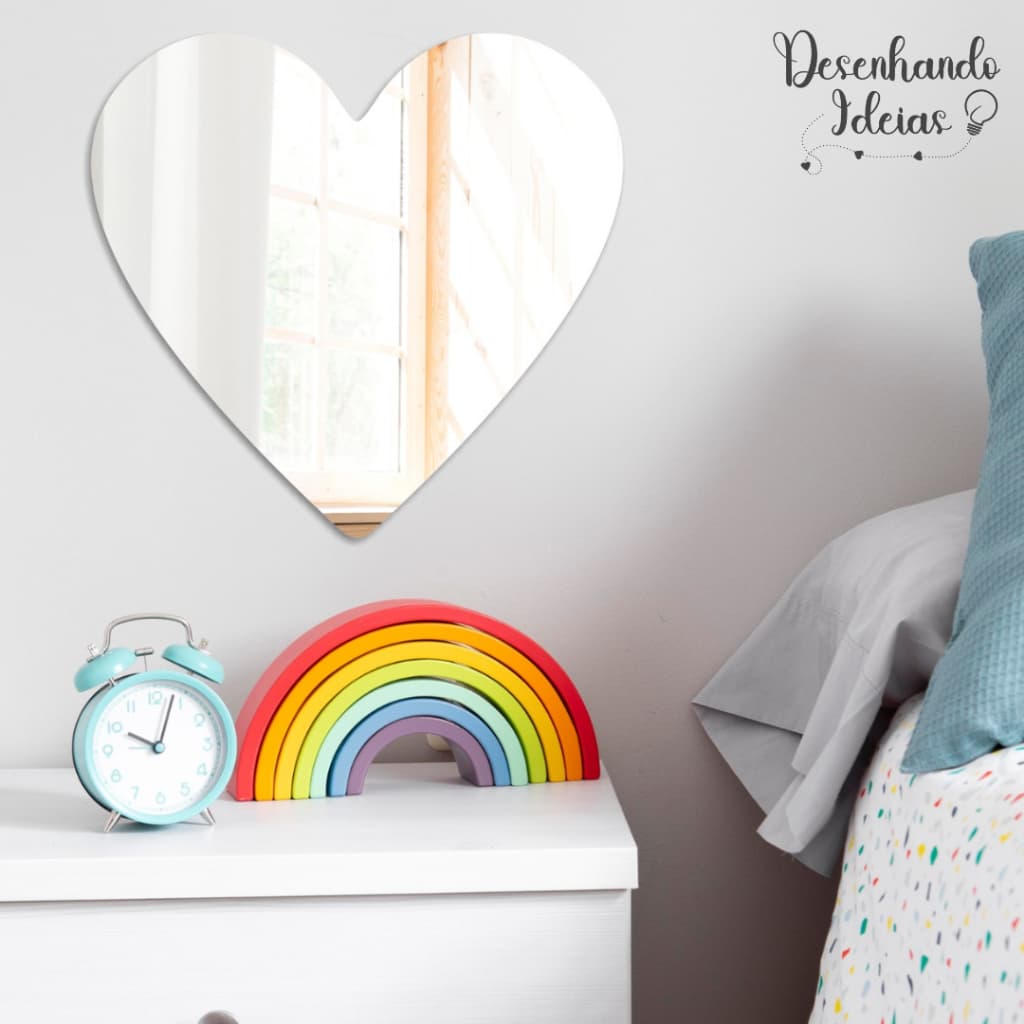 Espelho Coração em Acrílico Espelhado Decoração Fofa para Quartos e Parede 21cm