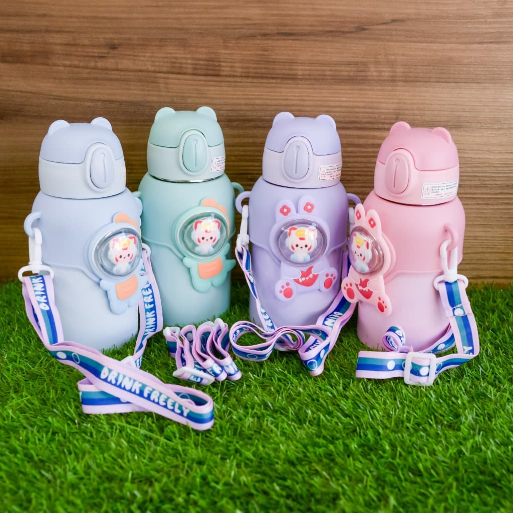 Garrafa Térmica Infantil Inox 500ml com Canudo e Alça – Tema Astronauta, Isolamento Térmico e Alça de Transporte