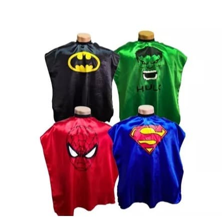Kit 4 Capas De Barbeiro Cabeleireiro Para Corte De Cabelo Infantil Super Heróis