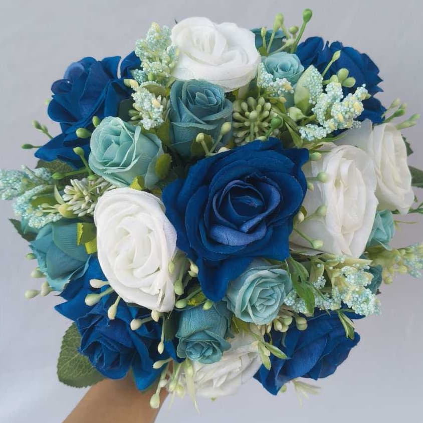 Buque de Noiva na cor Azul escuro e Branco feito de Flores Artificiais p/Casamento Civil pré wedding