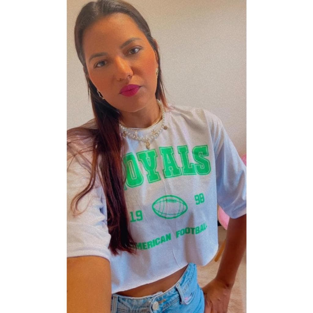 Blusa Blusinha Camiseta semi Cropped TShirt Feminina 100% Algodão Com Estampa Royals