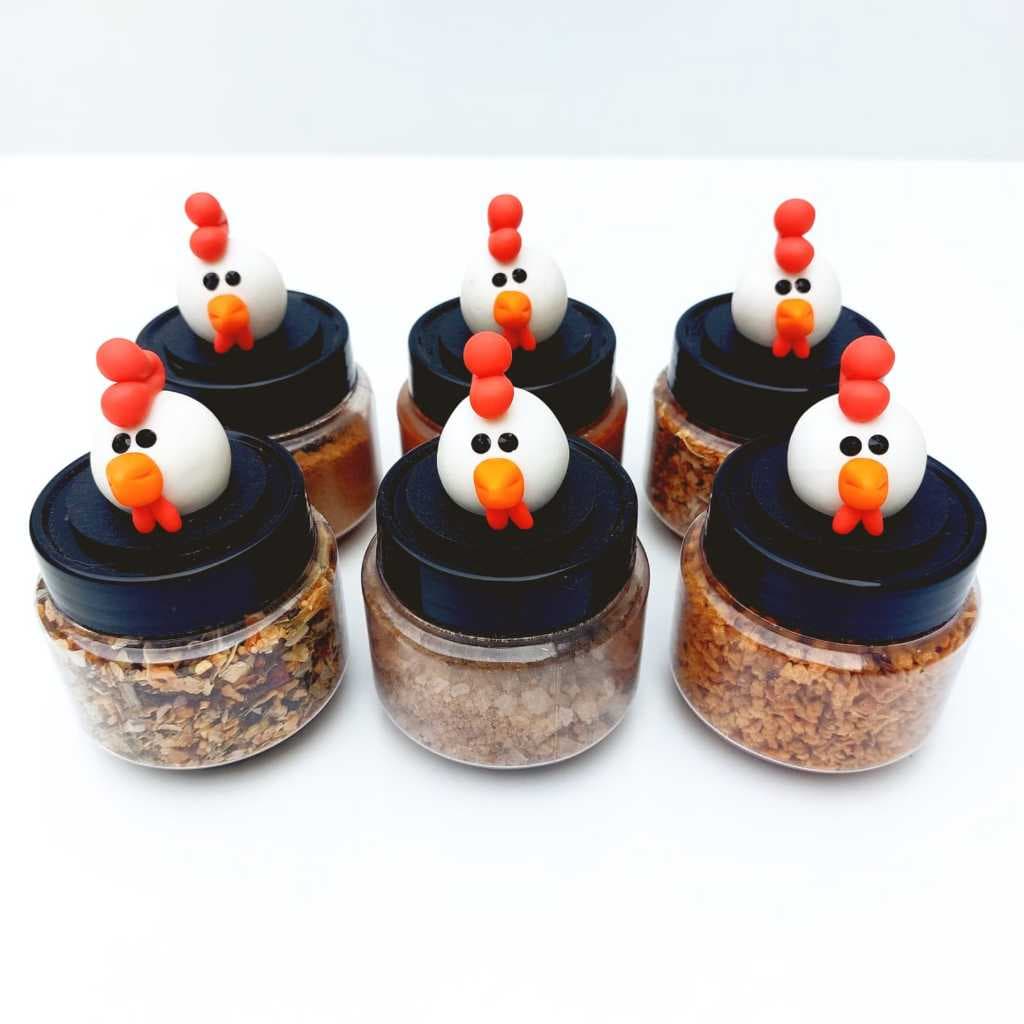 Kit Porta Temperos Decorado – 5 ou 6 Unidades | Potes 120ml com Tampas de Biscuit Galinha