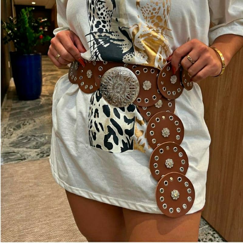 Cinto Feminino Boho Chique Redondo Lançamento Tendência com fivela grande