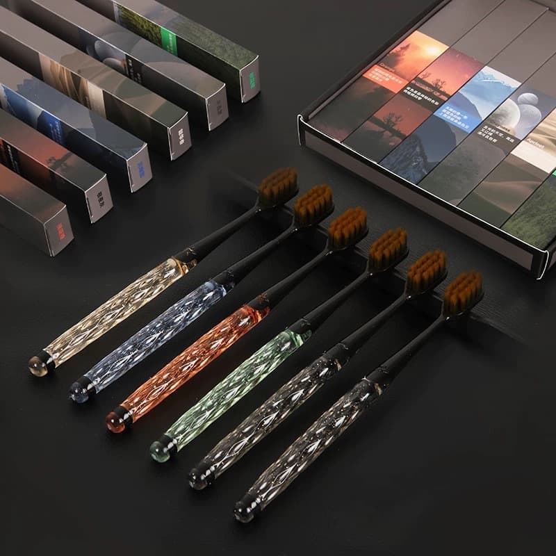 Kit 3 Escovas De Dente Cerdas Macias Cabo De Cristal Luxo Gengivas Sensíveis Família