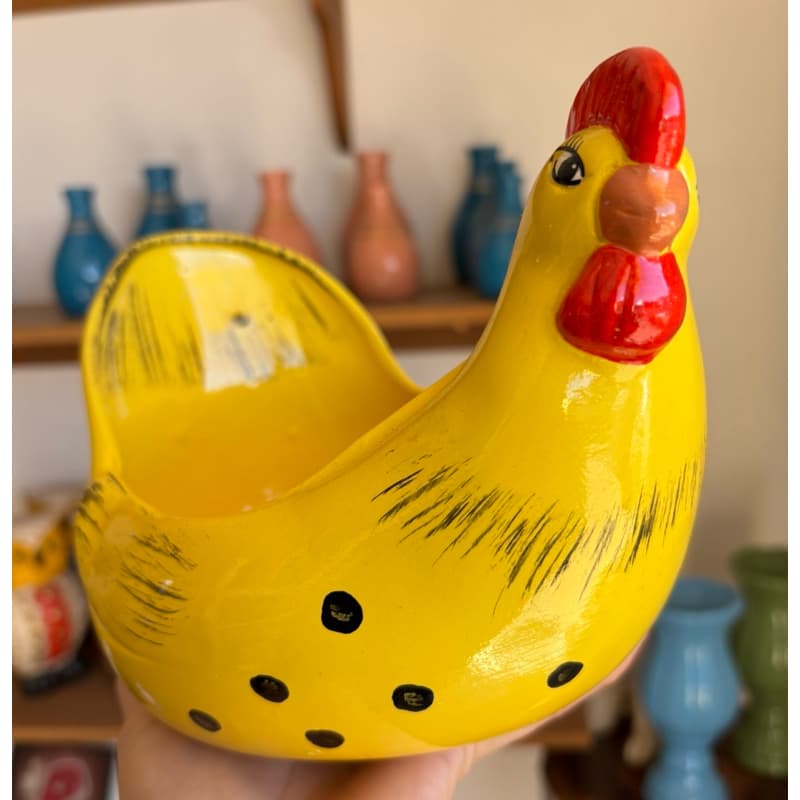 Galinha Porta Ovos Amarela Decorativa Em Cerâmica Decoração