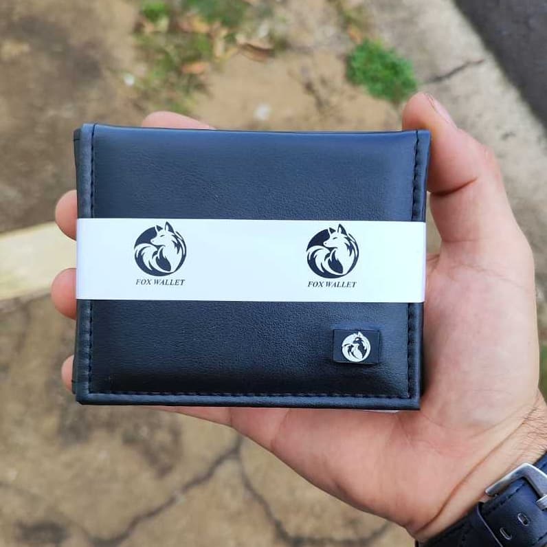 carteira masculina couro com porta cartoes e documentos