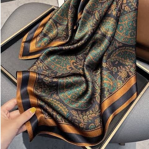Lenço Feminino Cetim Acetinado 70x70 Estampado Elegante Bandana para Cabelo Pescoço e Bolsa