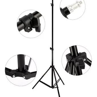 Tripé 2,10M  Universal  Celular/Câmera/  Webcam Ring Light e Outras finalidades