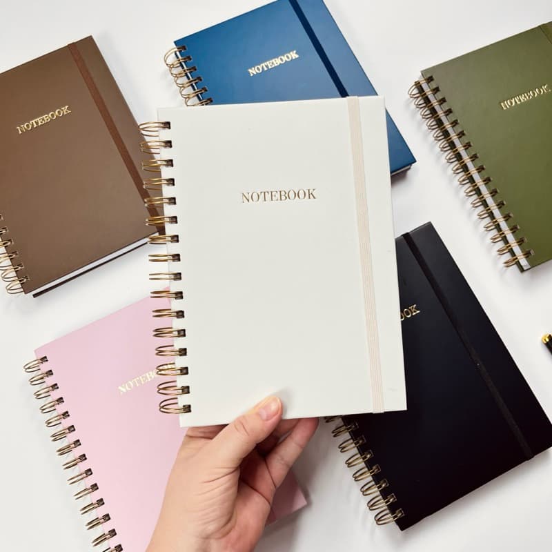 Caderno 15x21cm A5 Pautado Elegante Bonito Folhas 90g Detalhe em Hotstamp Dourado
