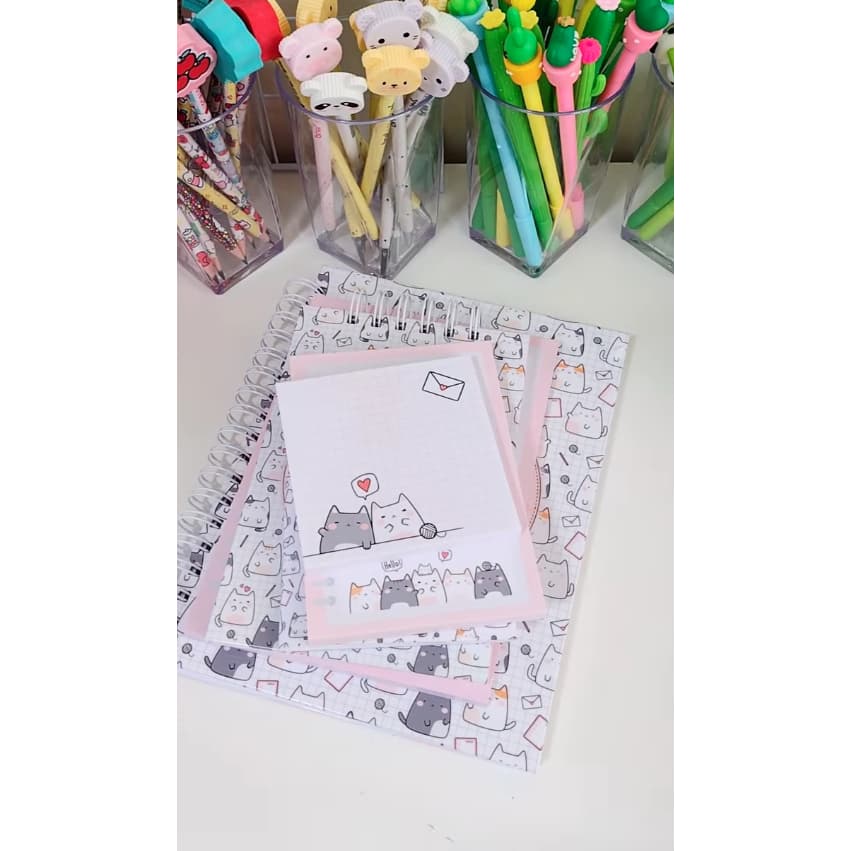 Caderno 18x24cm capa dura Gatinhos - bloco 9,5x9,5cm - bloco 10x15cm - bloco 9,5x13,5cm - Super Kit Gatinhos