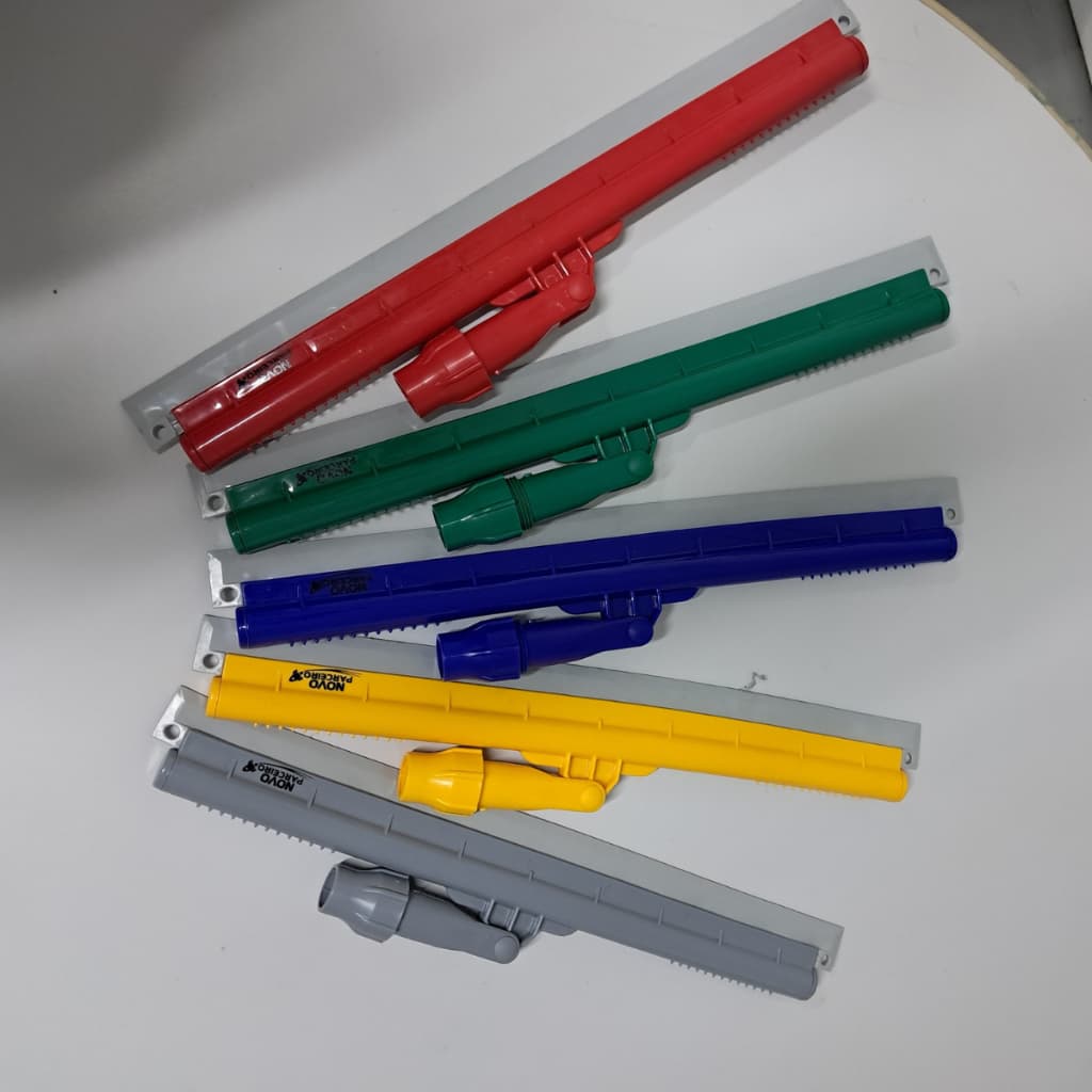 Rodo Articulado Twister Mágico Silicone Plástico 45cm Cor Sortida S/Cabo