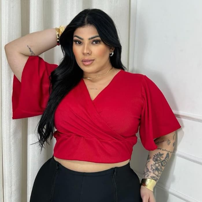 DRAPA PLUS - Cropped Manga Flare  Plus Size