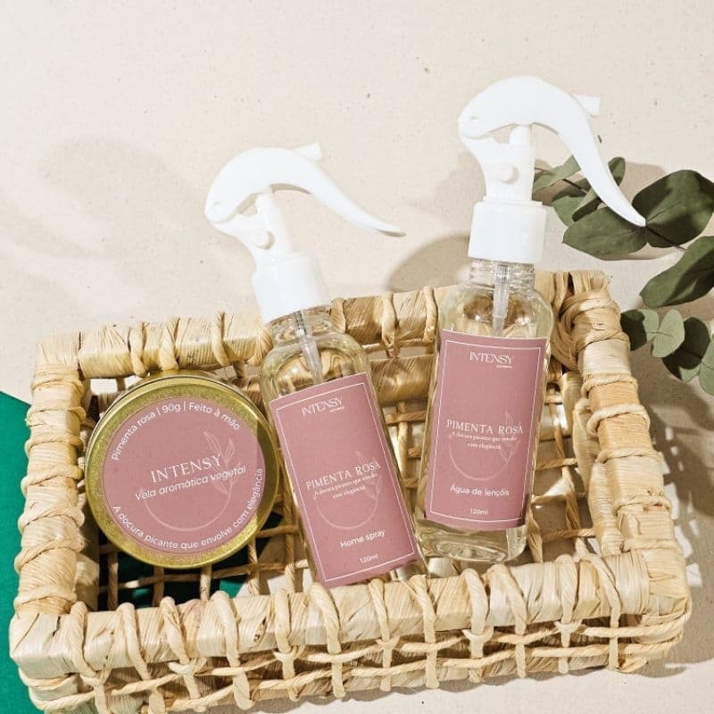 Kit Pimenta Rosa – Vela Aromática, Home Spray e Água de Lençóis 120ML Linha Essencial | Intensy Aromas