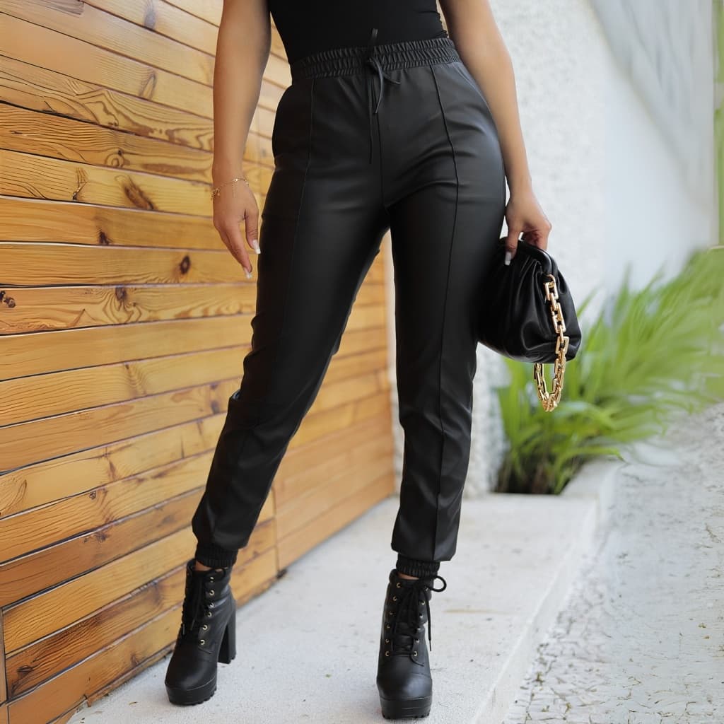 Calça Jogger Feminina Couro Fake Courino Moda Blogueira 2026 Tendência
