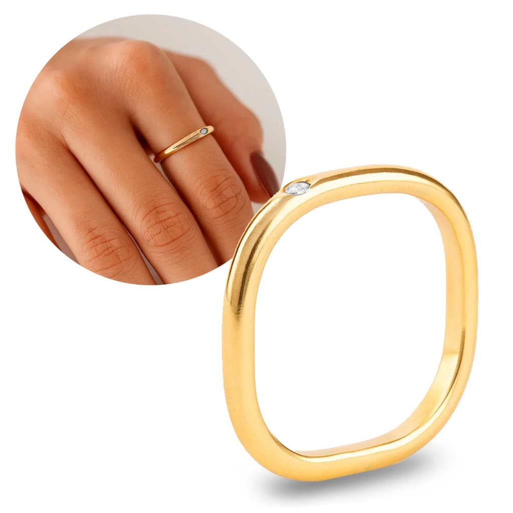 Anel Quadrado Em Moeda Antiga Borda Arredondada Com Pedra Lateral Dourado