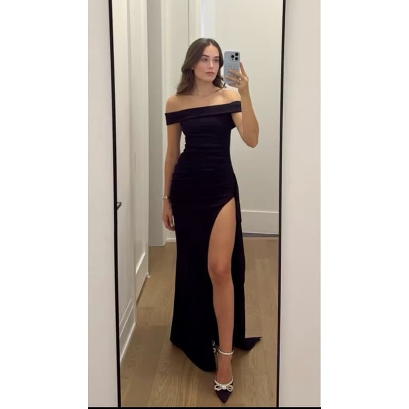 Vestido longo colado com fenda na perna tendencia| Estiloso, formatura, casamento, moda festas,Natal,ano novo, réveillon