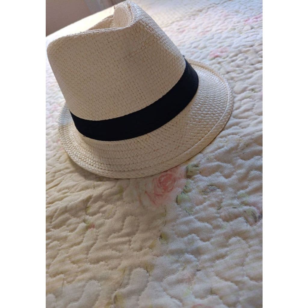 chapéu panamá, chapéu moda panamá, chapéu praia, chapéu bege com preto (bazar, desapego)