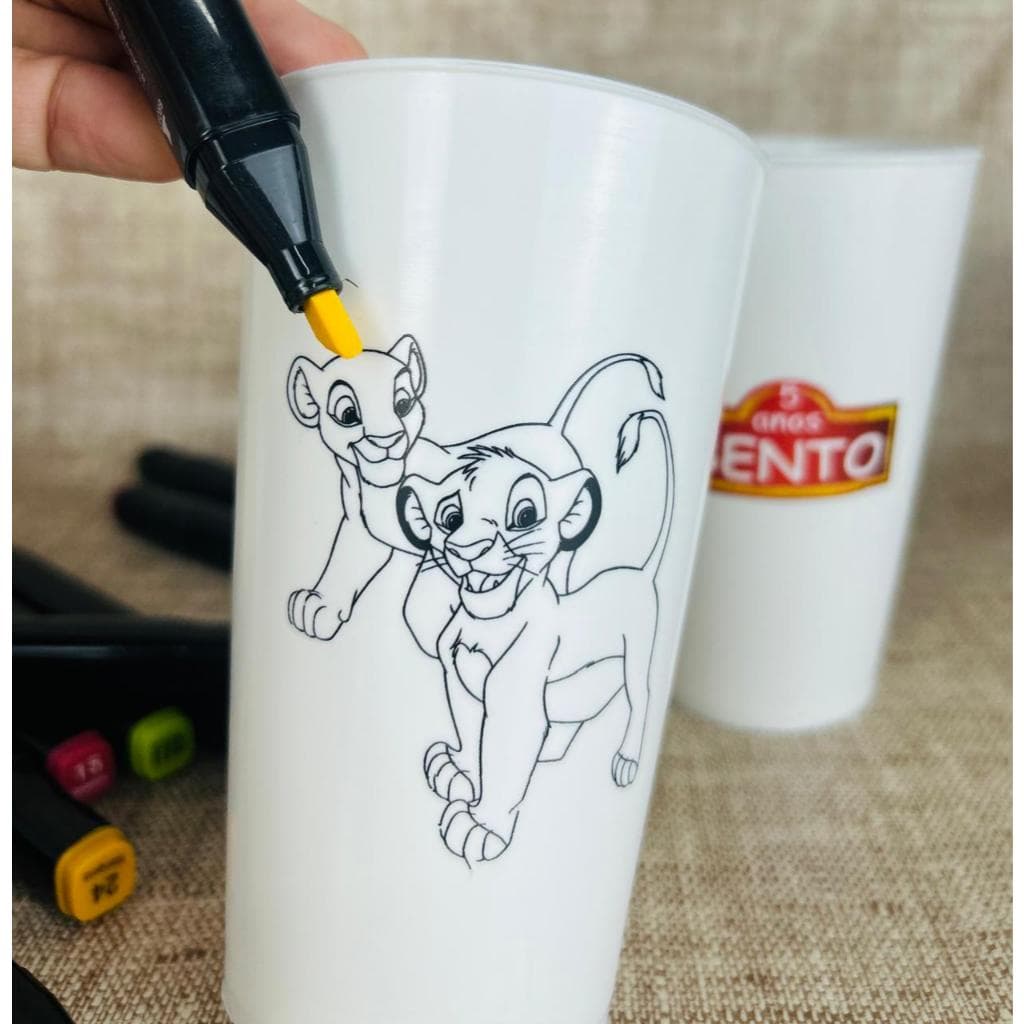 Copos para COLORIR personalizados com o tema da festa. Presente, Lembrancinha útil e criativa