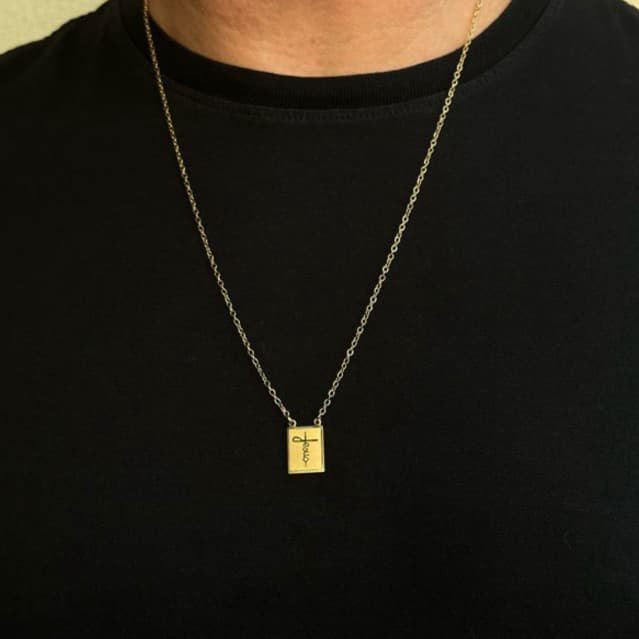 Kit Escapulário Dourado Com Caixinha Para Presente Pai Nosso em Aço Inoxidável – Corrente Fina Joia Religiosa Unissex