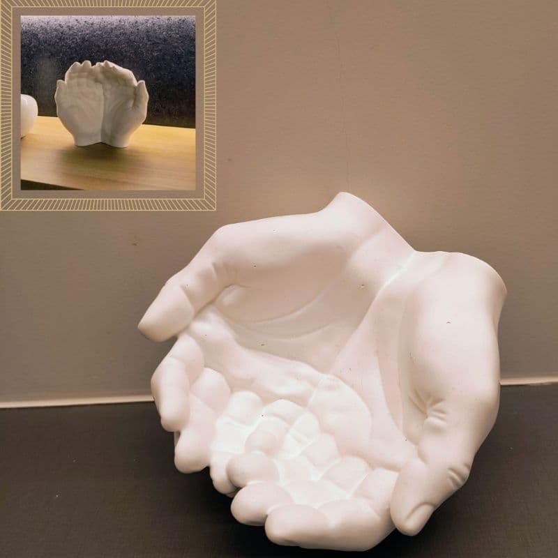 Porta velas / porta jóias / mão decorativa / estátua