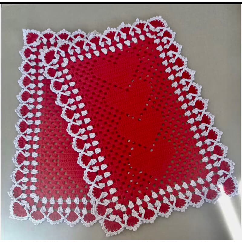 Tapete de Crochê com Corações – Feito à Mão| Decoração Romântica com 2 tapetes para entrada sala cozinha quarto
