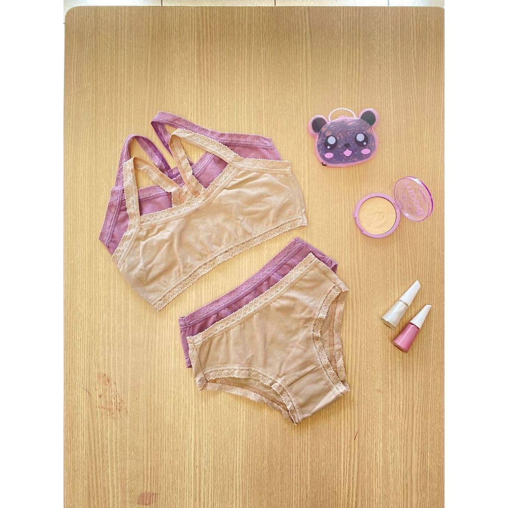 Kit com 3 Conjuntos Menina Moça / Infantil / Sutiã + calcinha de renda