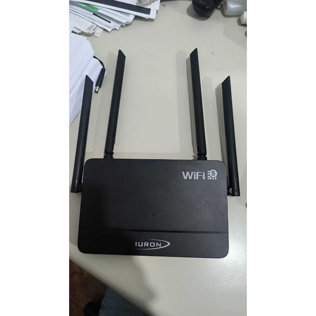 Roteador Iuron Ac Wifi 5 Router Ac1200mbps Dual Band 2.4/5g Com fonte
