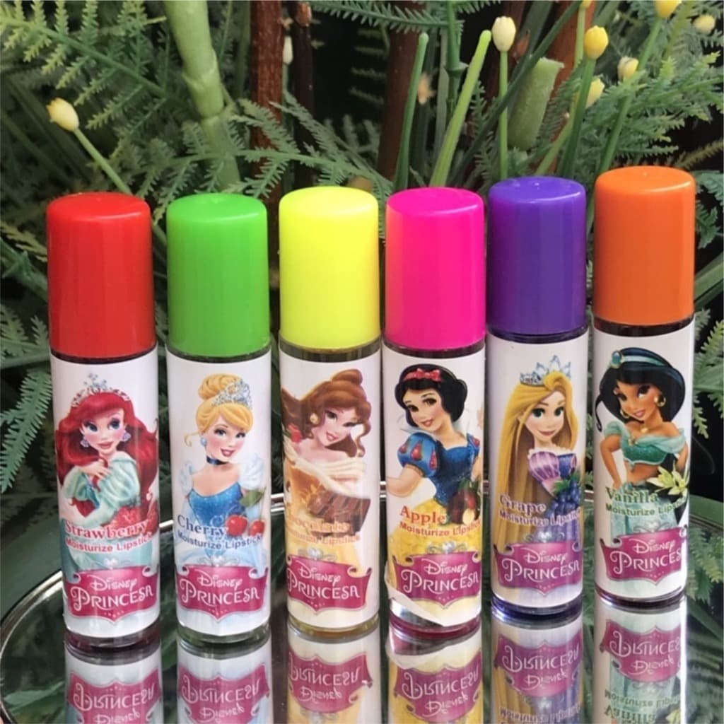 Kit Gloss Princesas com 6 unidades.