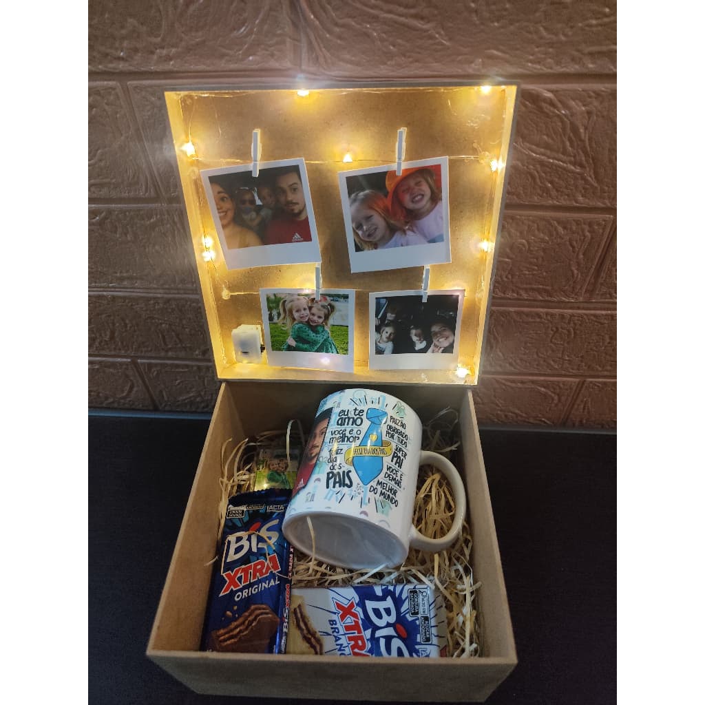 Caixa Dia dos Pais Personalizada com Led, caneca, chocolates, chaveiro