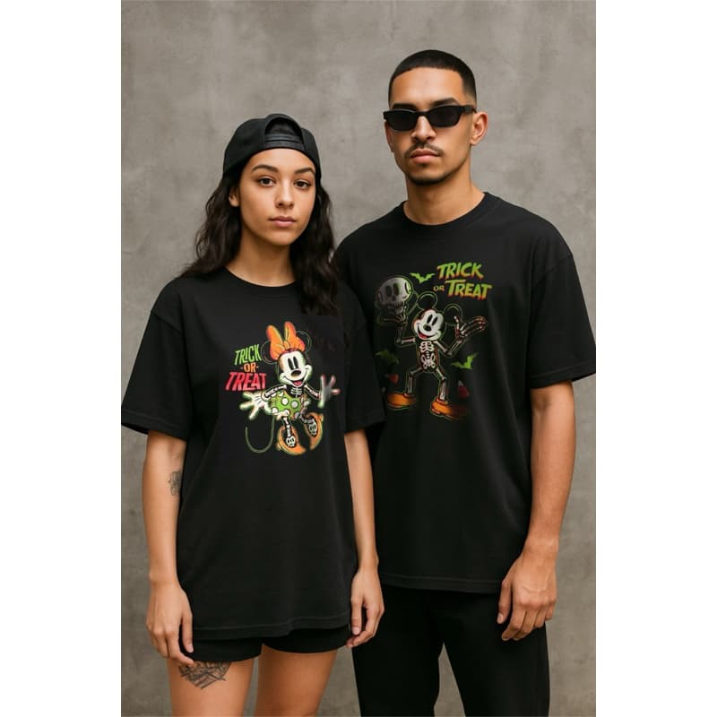 Camiseta Casal Preta Mickey e Minnie Halloween Neon