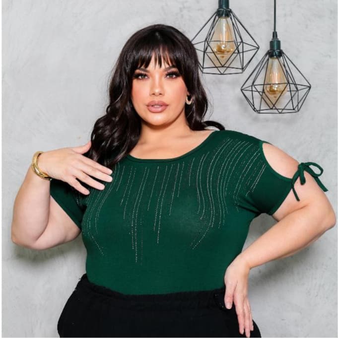 Blusa Plus Size Estampa com Brilho manga com Cordão Regulável nos Ombros Pedraria Moda Plus Size