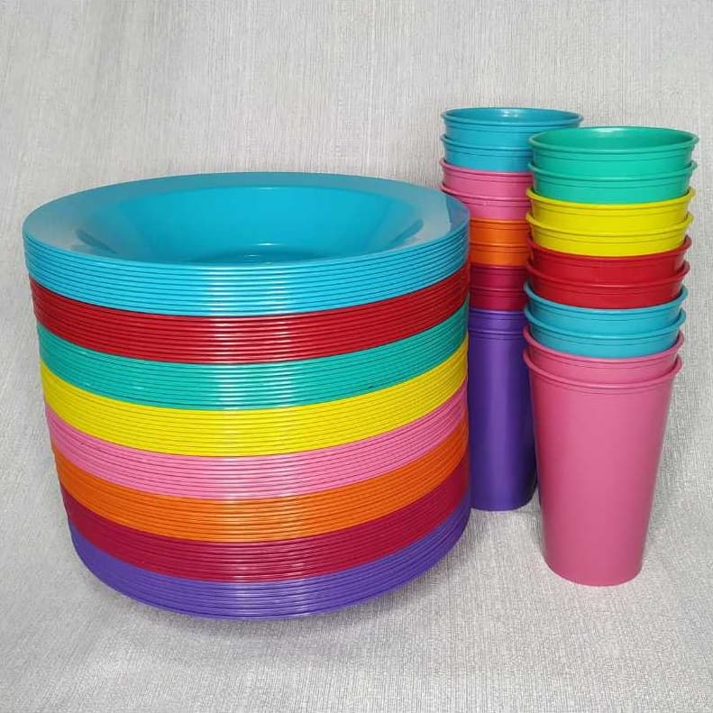 KIT 20 PRATOS  + 20 COPOS 350ML COLORIDOS  PLÁSTICOS PARA MERENDA - ANIVERSÁRIOS ETC.