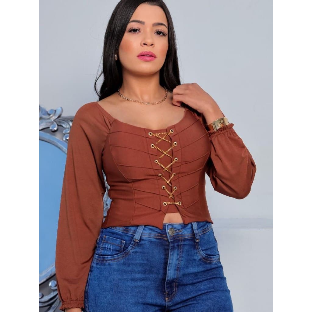 Blusa feminina cropped manga longa com bojo e correntinha