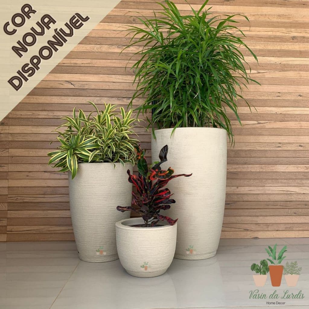 Kit com 3 Vasos Para Planta Com Acabamento Grafiato Com Alturas de 20cm 44cm e 60cm Muito Resistente e Leve