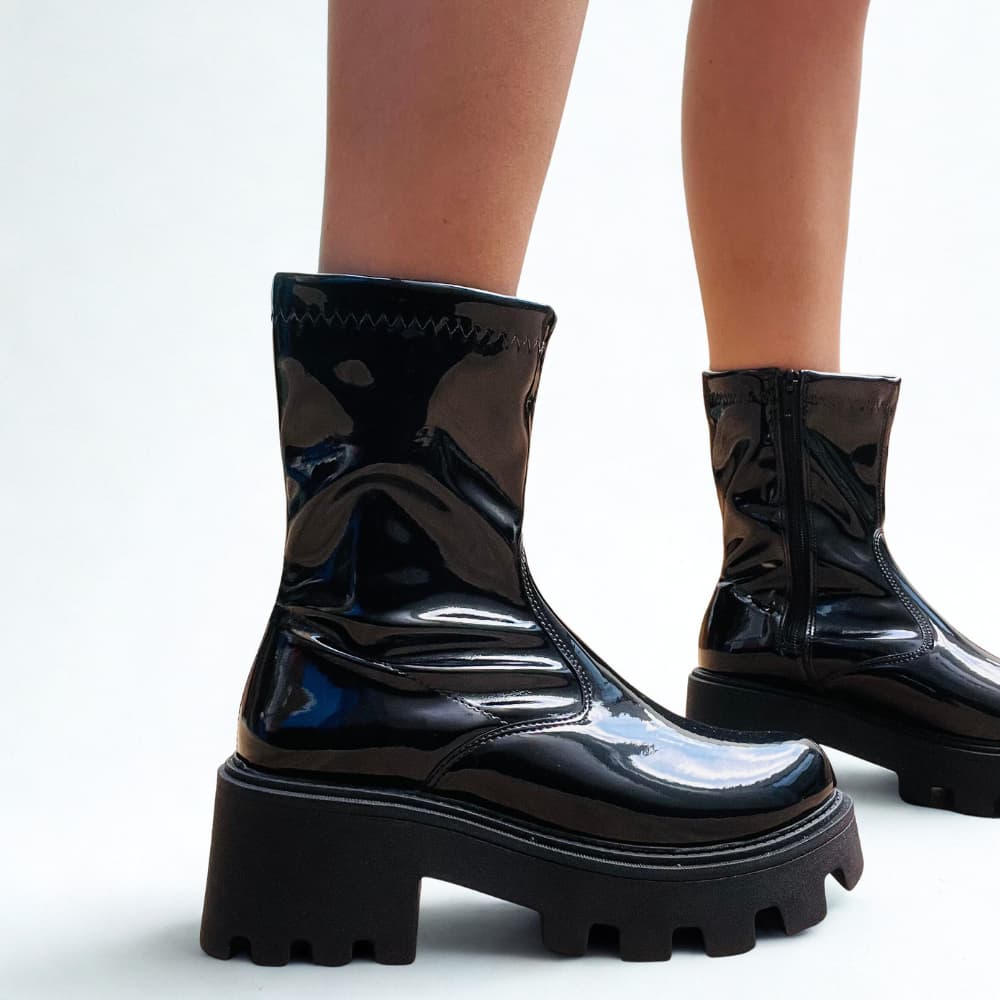 Bota Coturno Inverno Feminina Salto Tratorado Leve Confortável Moda Blogueira Modinha