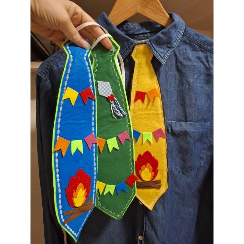 Gravata de feltro cores sortidas para Arraia, festa junina 37cm