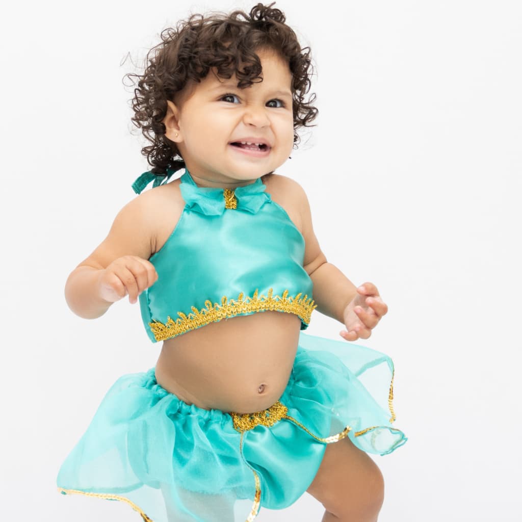 Fantasia Jasmine Verde bebê princesa com trança e faixa – perfeita para mesversário e fotos