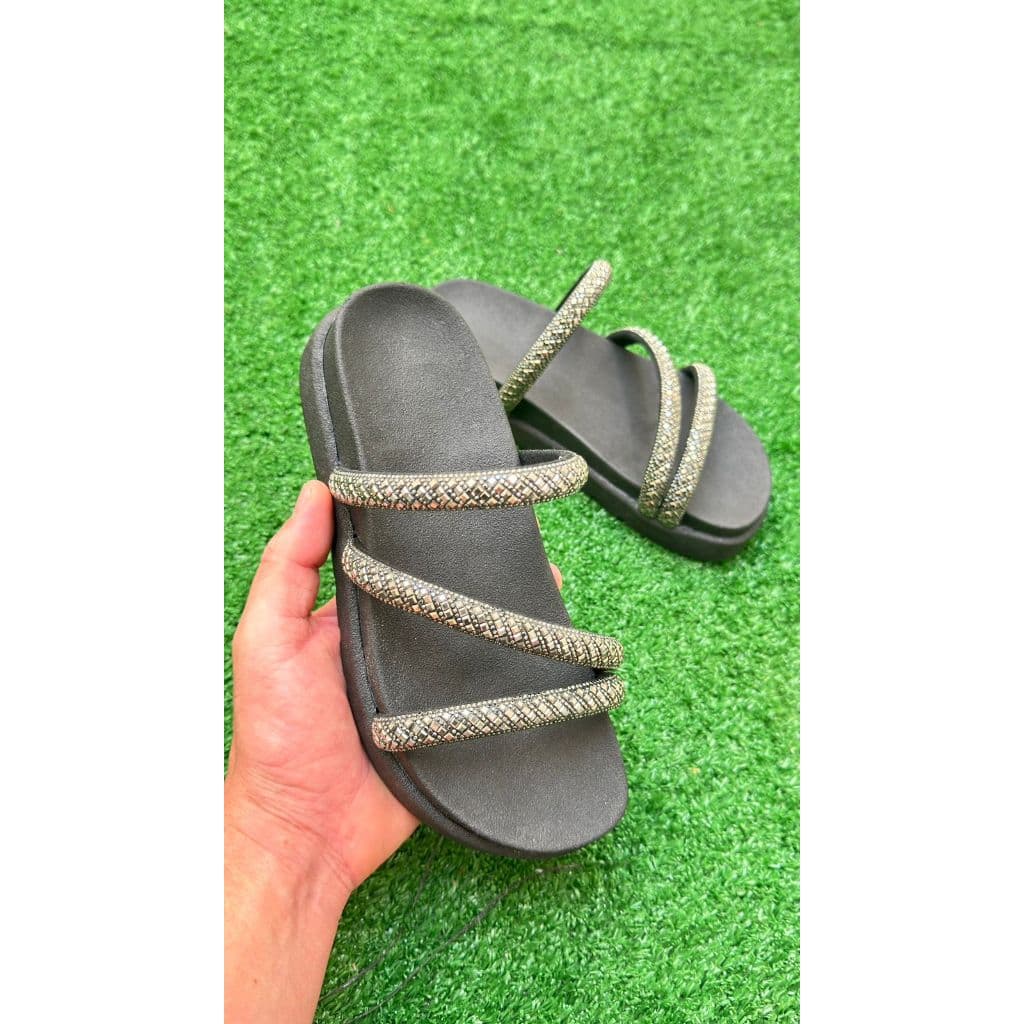 Sandália Papete Feminina  Slide Birken Flatform Estilosa de Luxo Promoção