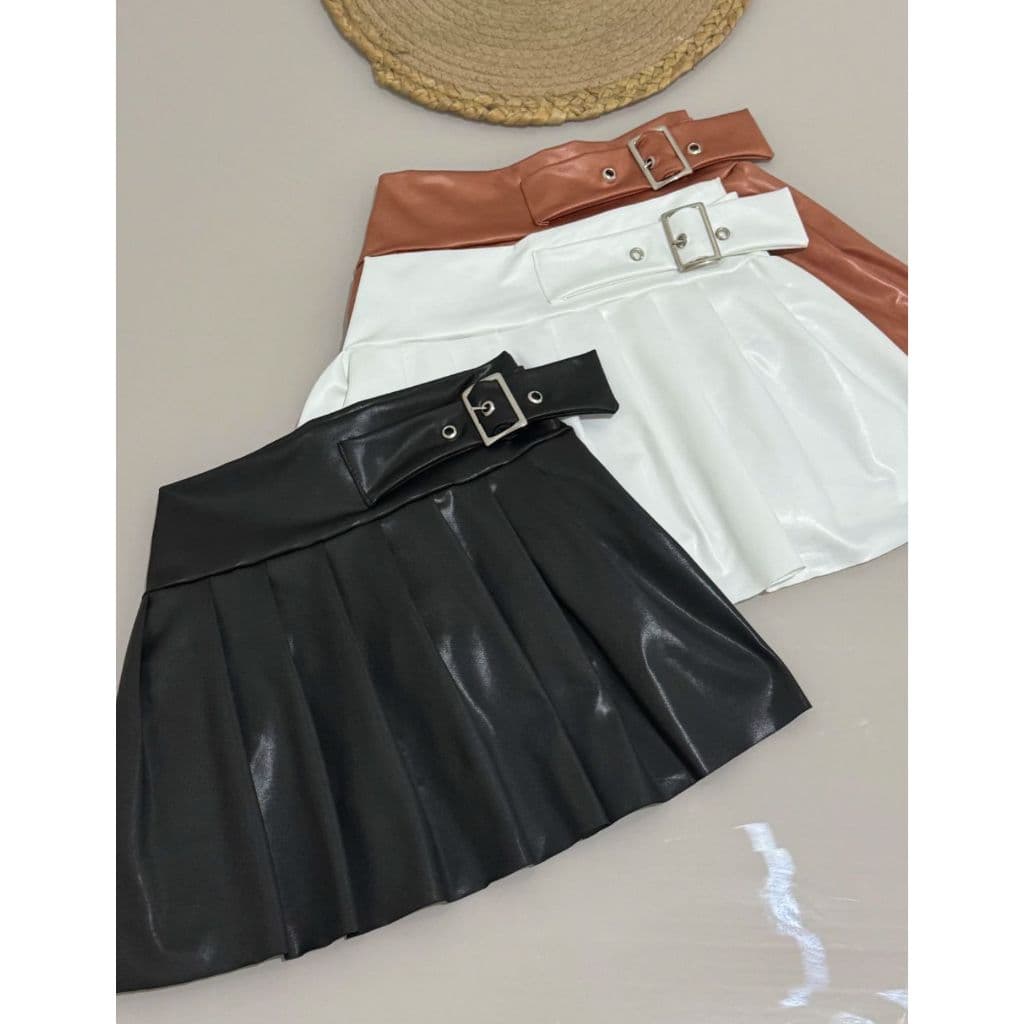 Short Saia Colegial Cirrê Acetinado fivela prata blogueira mini saia feminina curta plissada rodada tendencia balone