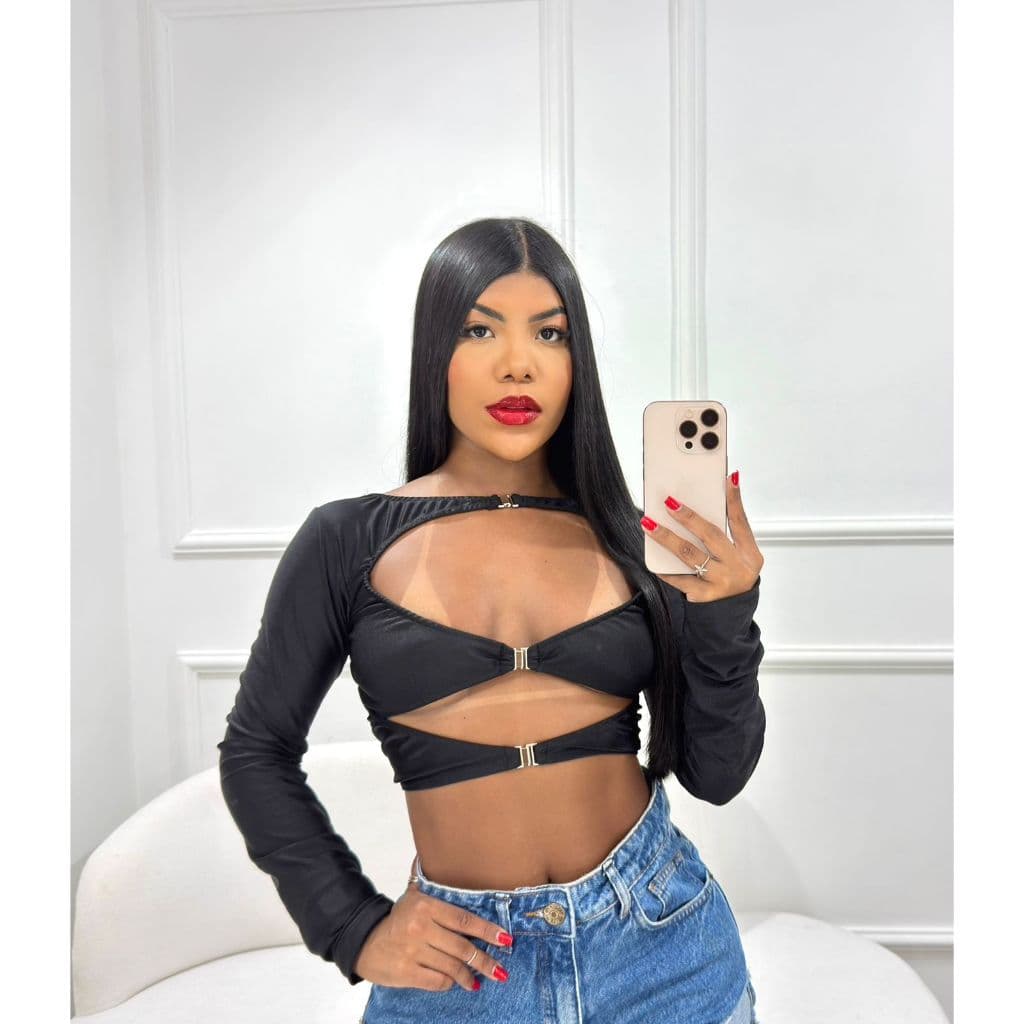 Cropped Kyara Manga longa com fecho em Poliamida Acetinada blusa  vazada recorte manga longa feminina tendencia