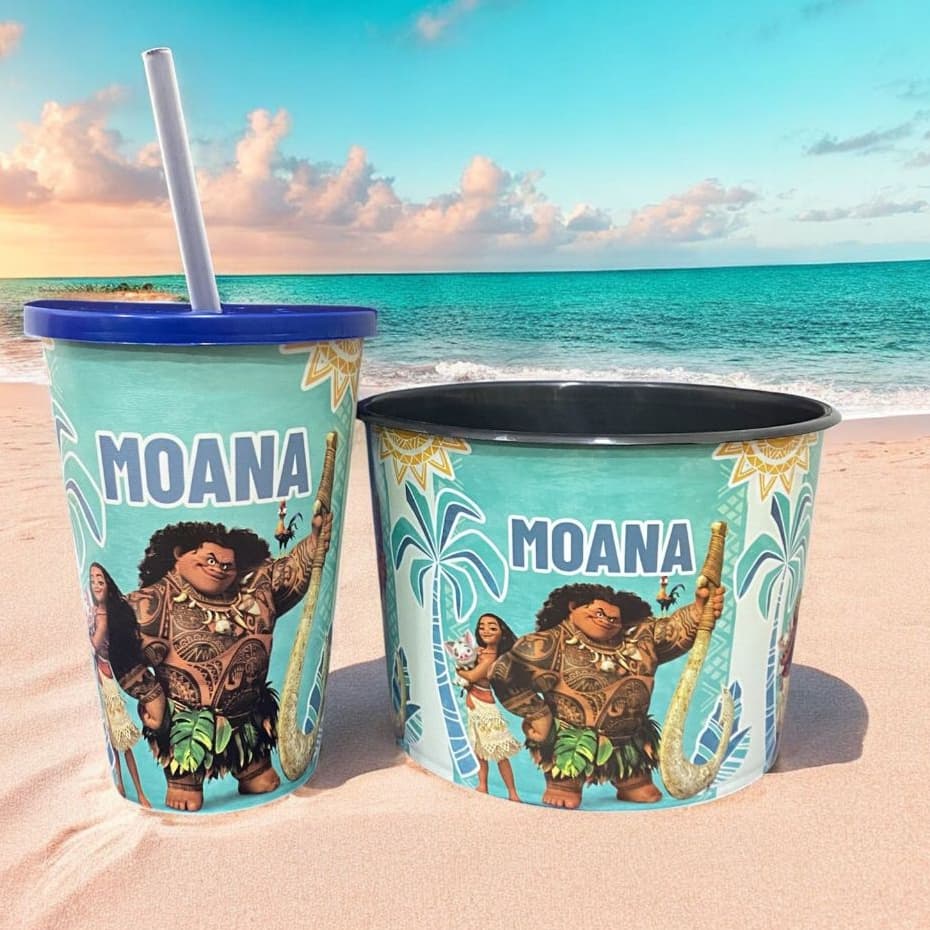 KIT PIPOQUEIRA 1.5L + COPO 550 ML MOANA - CINEMA LEMBRANCINHA PRESENTES