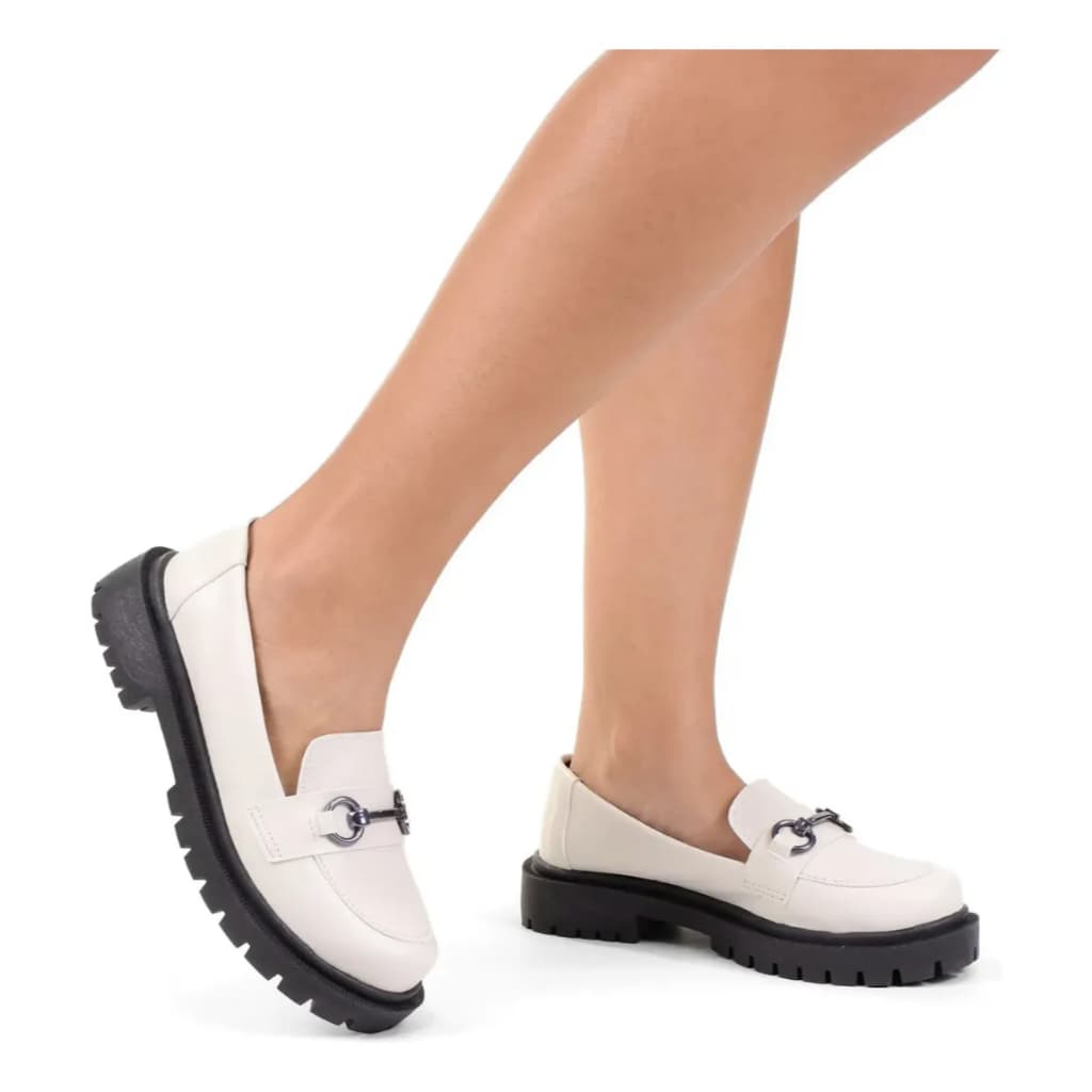Mocassim Tratorado Feminino com Corrente Estilo