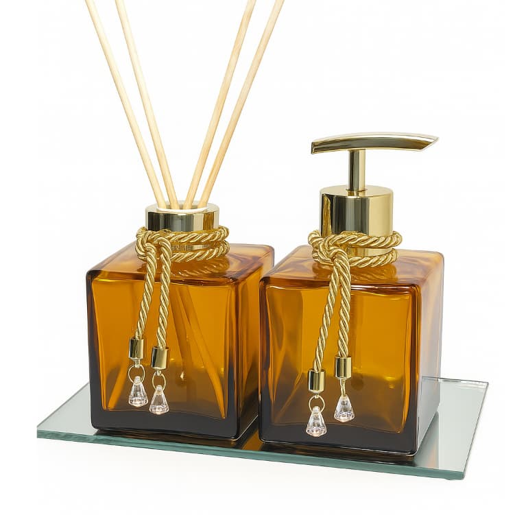 Kit Lavabo Banheiro Com Bandeja Difusor e Saboneteira Vidro Ambar Varetas Cordão Luxo