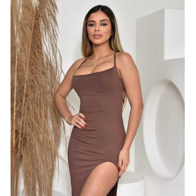 Vestido Suplex Premium Midi com Fenda e Trançado nas Costas